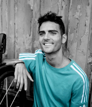 Ander Arteagabeitia Lifestyle pose