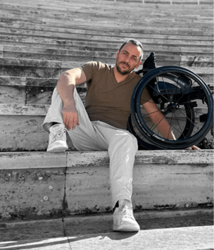 Florent Devlesaver Lifestyle pose