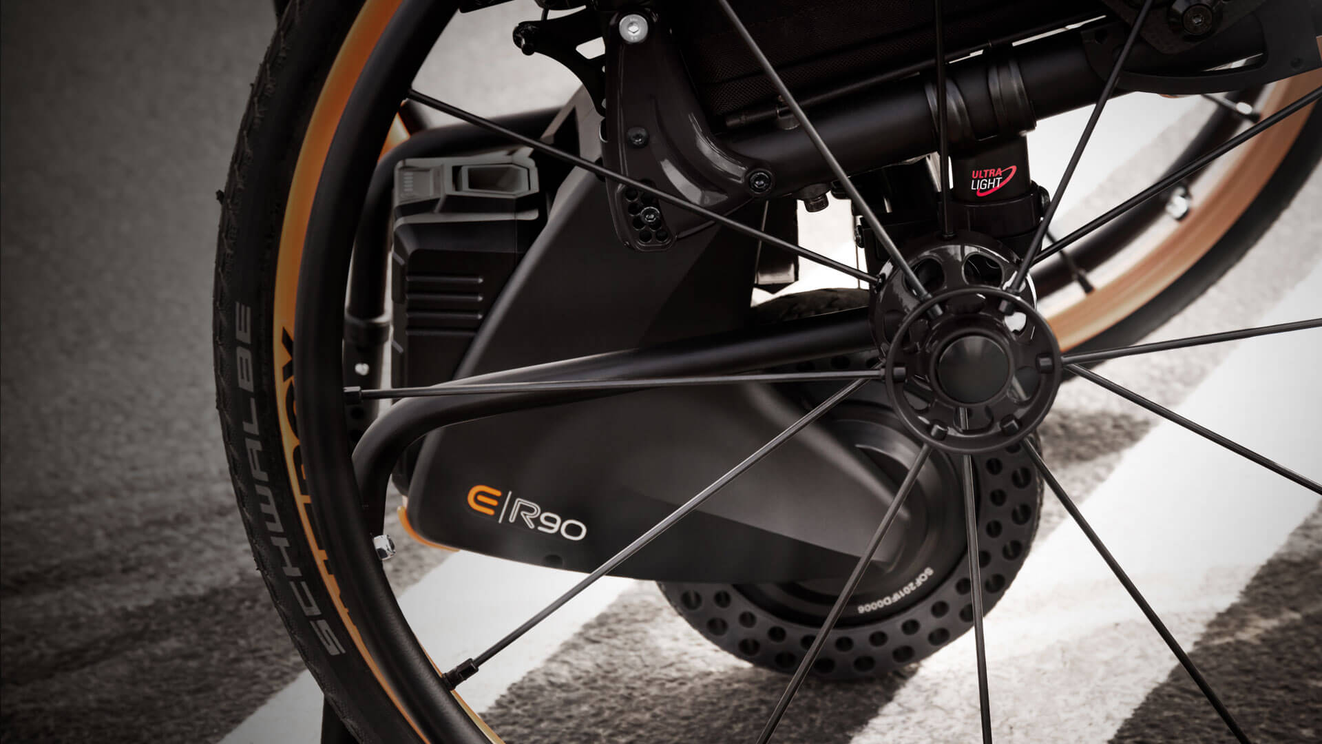 Empulse R90 助动装置简介——简约、便捷、智能的推行助力系统