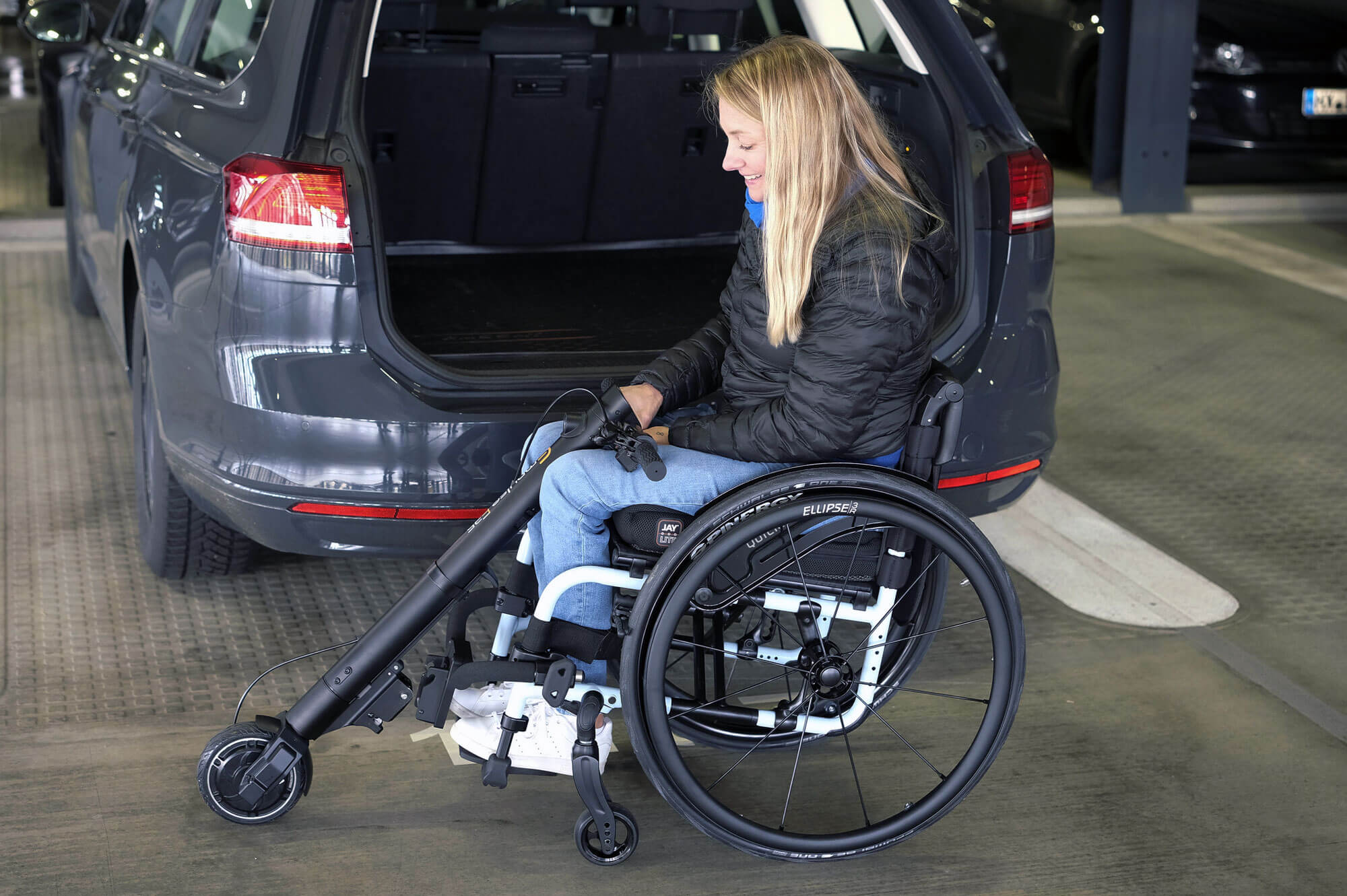 Patent-pending, one-motion docking.