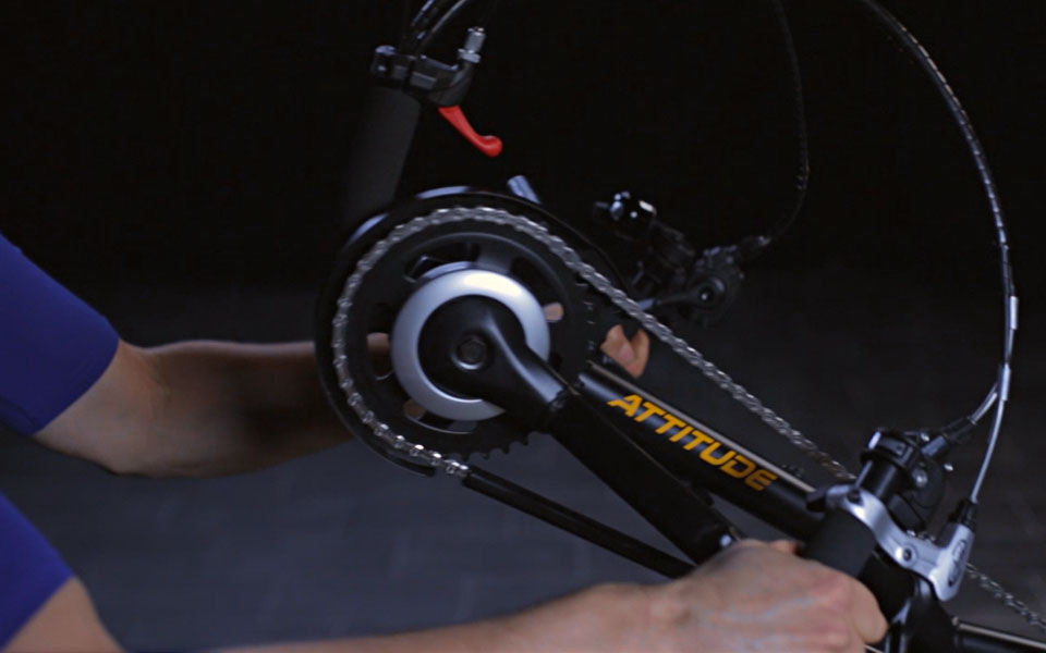 The wheelchair hand bike that's ready to go in 6 seconds!